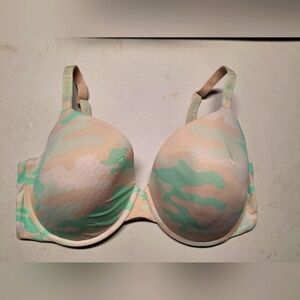 Victoria's Secret Lace Trim Bra